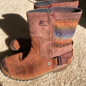 Sorel Mid Calf Boots W9